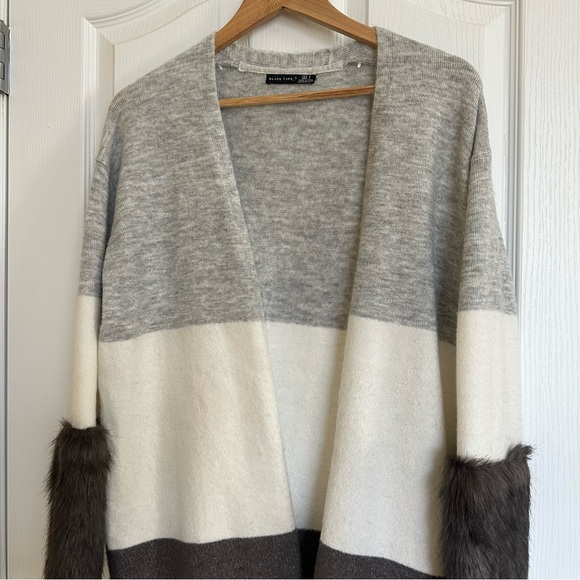 Black Tape Faux Fur Sleeve Color Block Cardigan Size Small - Picture 3 of 5